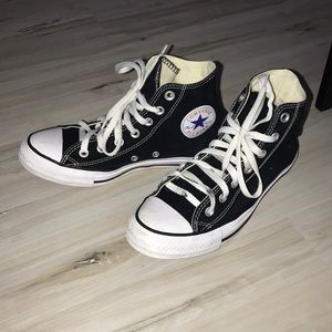 Black converse